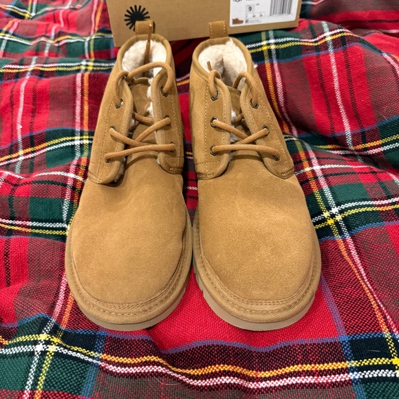 New in Box UGG Neumel Classic Fur Lined Suede Lace Up Chukka Boots EU 40 - Picture 2 of 7